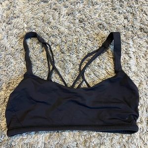 Black Lululemon sports bra